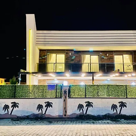 Kuşadası'nda Havuzlu Lüx Life Kuşadası