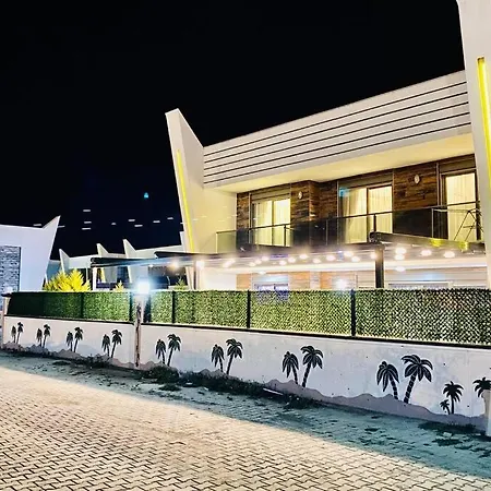 Kuşadası'nda Havuzlu Lüx Life Kuşadası