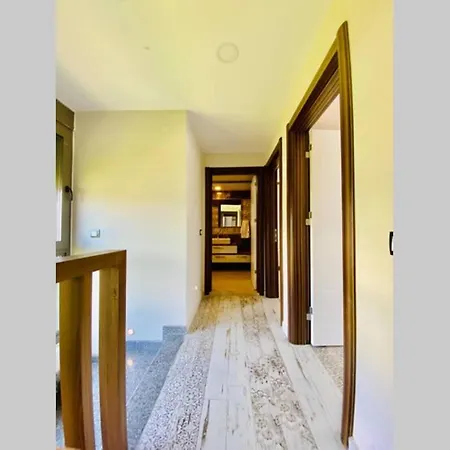 Kuşadası'nda Havuzlu Lüx Life Villa *
